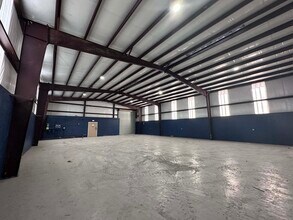 9227 Alberene Dr, Houston, TX à louer Photo intérieure– Image 2 sur 2