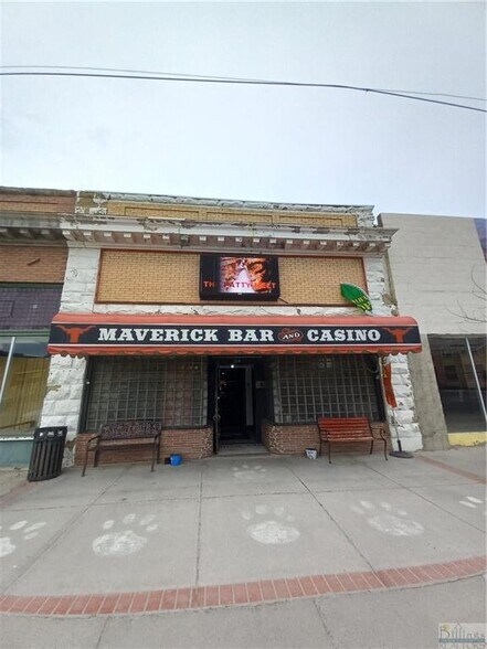 114 Main St, Roundup, MT à vendre - Photo principale – Image 1 sur 34
