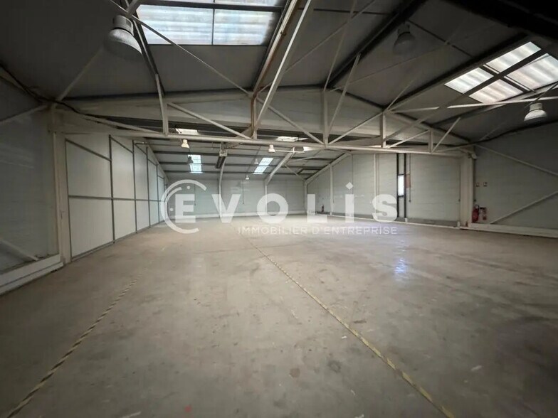 Local d’activités dans Saleux à louer - Photo intérieure – Image 2 sur 4