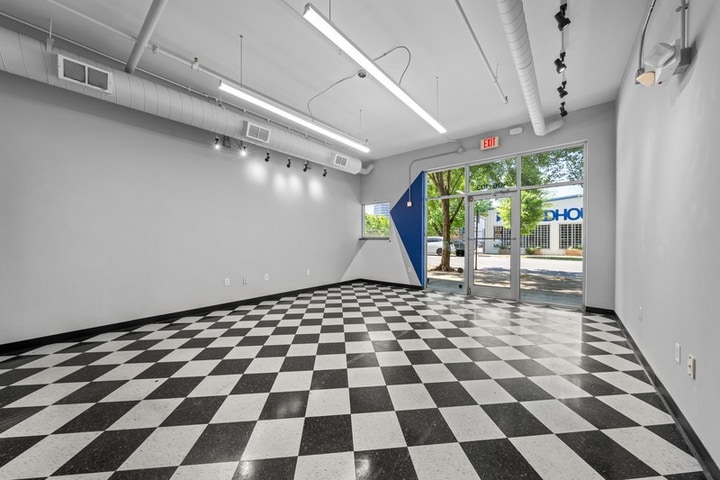 506 N Mangum St, Durham, NC 27701 - Lot 103 -  - Photo intérieure - Image 1 of 4