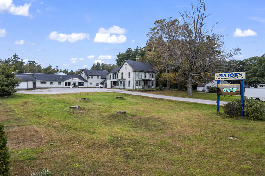 680 Maine Ave, Farmingdale, ME à louer - Photo de l’immeuble – Image 2 sur 72