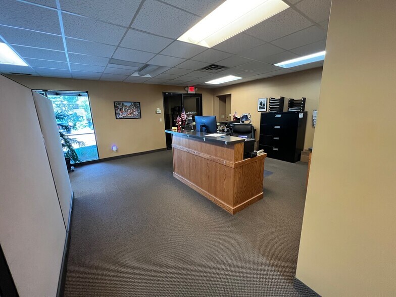 4970-4980 Lincoln Dr, Minneapolis, MN à vendre - Photo intérieure – Image 3 sur 12