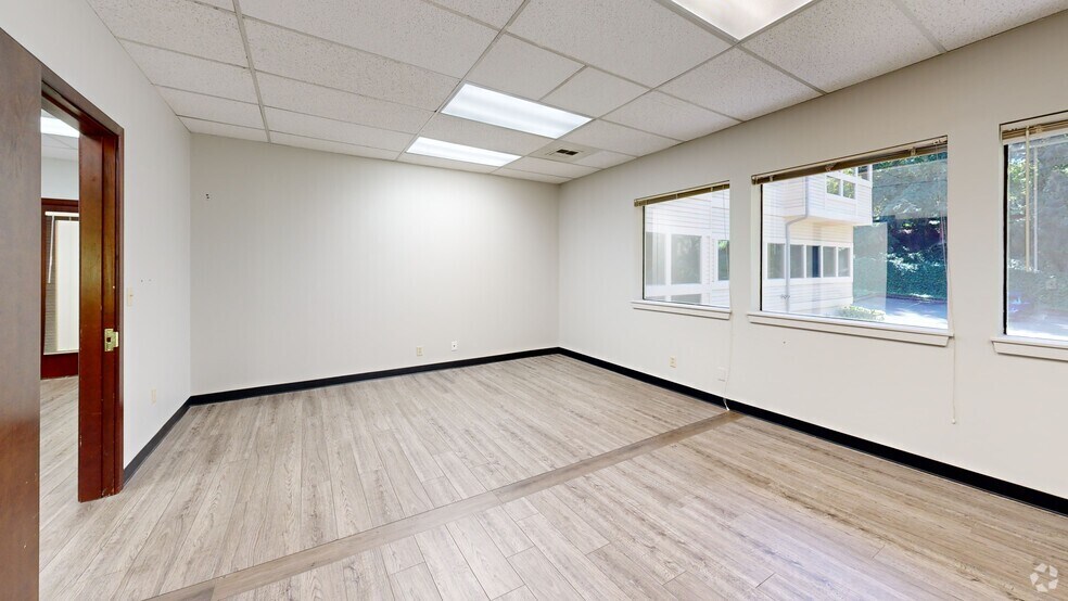 31919 1st Ave S, Federal Way, WA à louer - Numérisation 3D Matterport – Image 2 sur 10