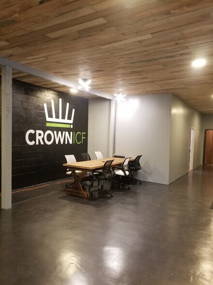 990 Red Bud Dr, Warsaw, MO à vendre - Photo intérieure – Image 2 sur 13