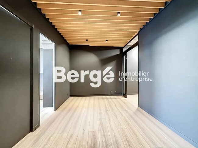 Plus de détails pour Local commercial à louer