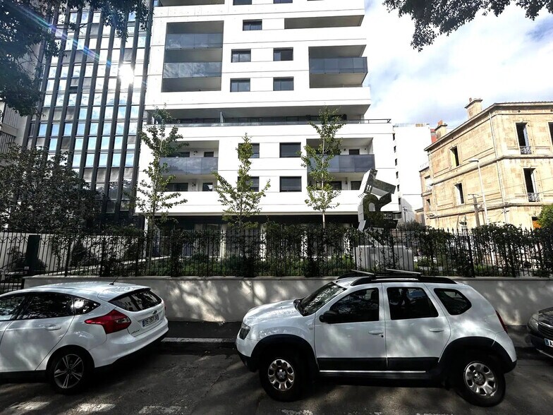 344 Avenue Du Prado, Marseille à louer - Photo de l’immeuble – Image 3 sur 8