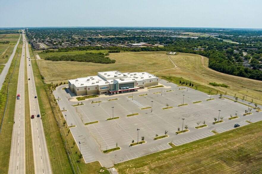 2803 NW 67th St, Lawton, OK à vendre - Photo de l’immeuble – Image 3 sur 5