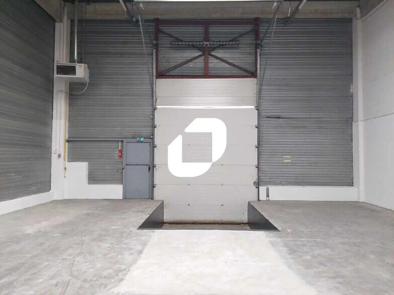 36 Rue Des Osiers, Coignières à louer - Photo intérieure – Image 2 sur 14