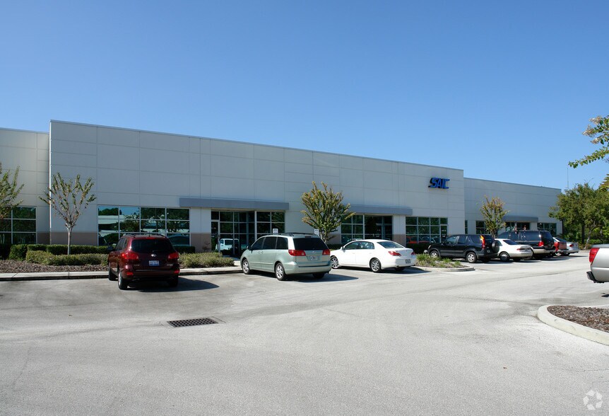 3050 Technology Pky, Orlando, FL à louer - Photo de l’immeuble – Image 2 sur 9