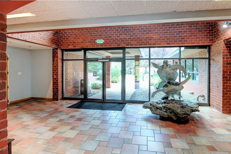 3825 Iris Ave, Boulder, CO à louer - Photo de l’immeuble – Image 2 sur 5