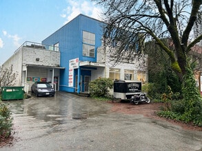 4438 Juneau St, Burnaby, BC à louer Photo intérieure– Image 1 sur 3