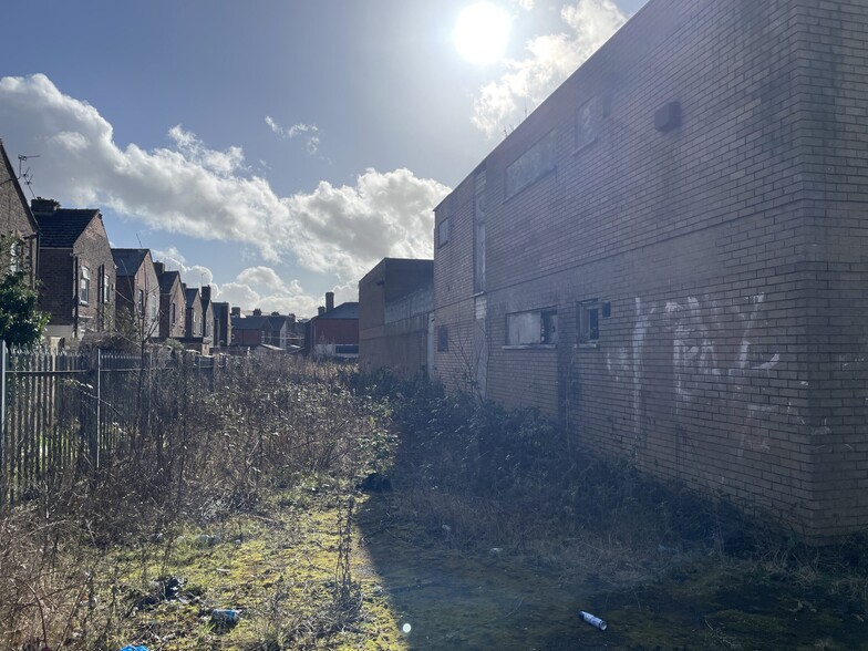 Willows Rd, Salford à vendre - Photo de l’immeuble – Image 3 sur 3