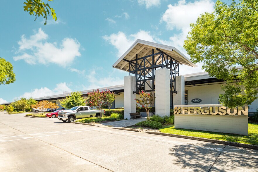 8200-8250 Ferguson Ave, Sacramento, CA à louer - Photo de l’immeuble – Image 1 sur 12
