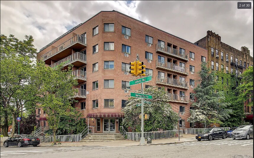 11882 Metropolitan Ave, Kew Gardens, NY à vendre - Photo de l’immeuble – Image 3 sur 37