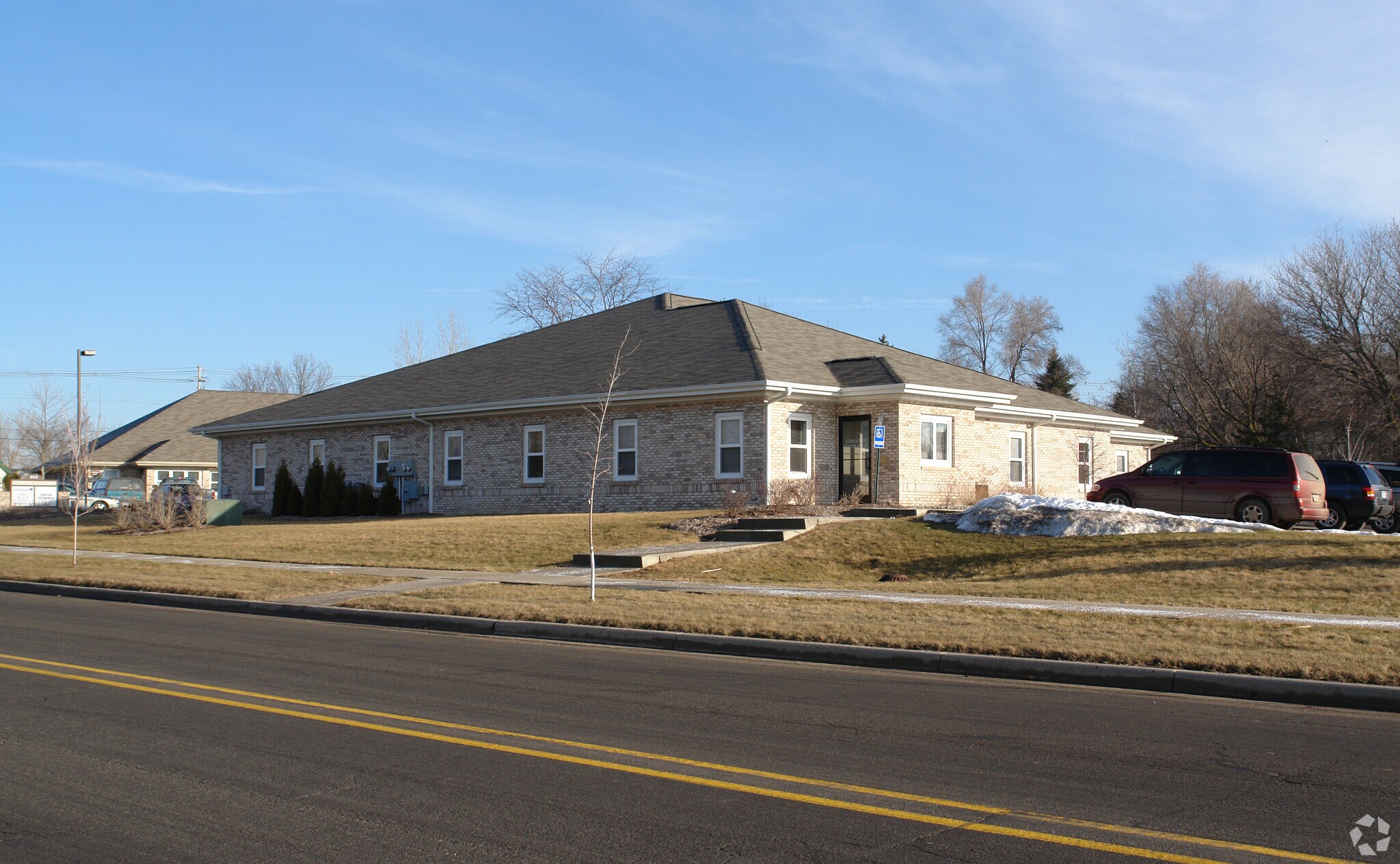 865 S Cedar St, Mason, MI à vendre Photo principale– Image 1 sur 4