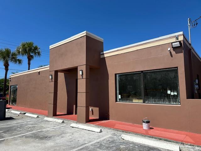 1048 S Military Trl, West Palm Beach, FL à louer - Photo de l’immeuble – Image 2 sur 6