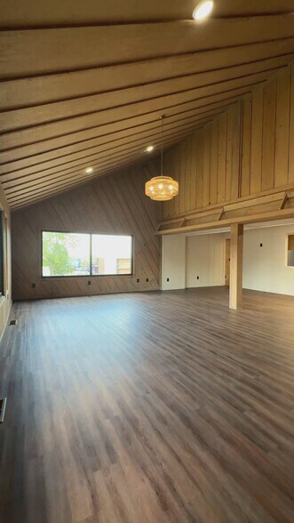 1116 W Highway 76, Branson, MO à louer - Vidéo sur l’annonce professionnelle – Image 2 sur 48