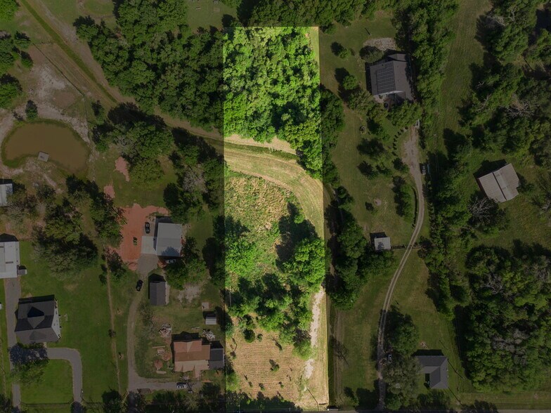 11802 Joyce Ln, Needville, TX à vendre - Photo de l’immeuble – Image 1 sur 8