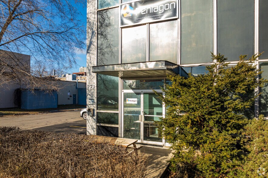 271 Av Labrosse, Pointe-claire, QC à louer - Photo de l’immeuble – Image 2 sur 4