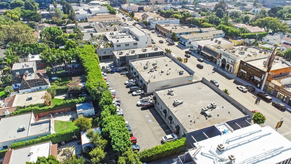 2306-2328 Westwood Blvd, Los Angeles, CA à louer - Photo de l’immeuble – Image 3 sur 11