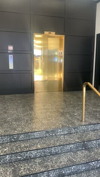 114-122 N Artsakh St, Glendale, CA à louer - Vidéo sur l’annonce professionnelle – Image 2 sur 24