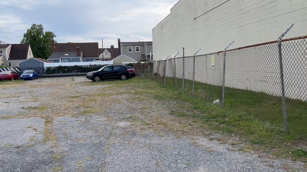 450 W Merrick Rd, Valley Stream, NY à louer - Vidéo sur l’annonce professionnelle – Image 2 sur 4