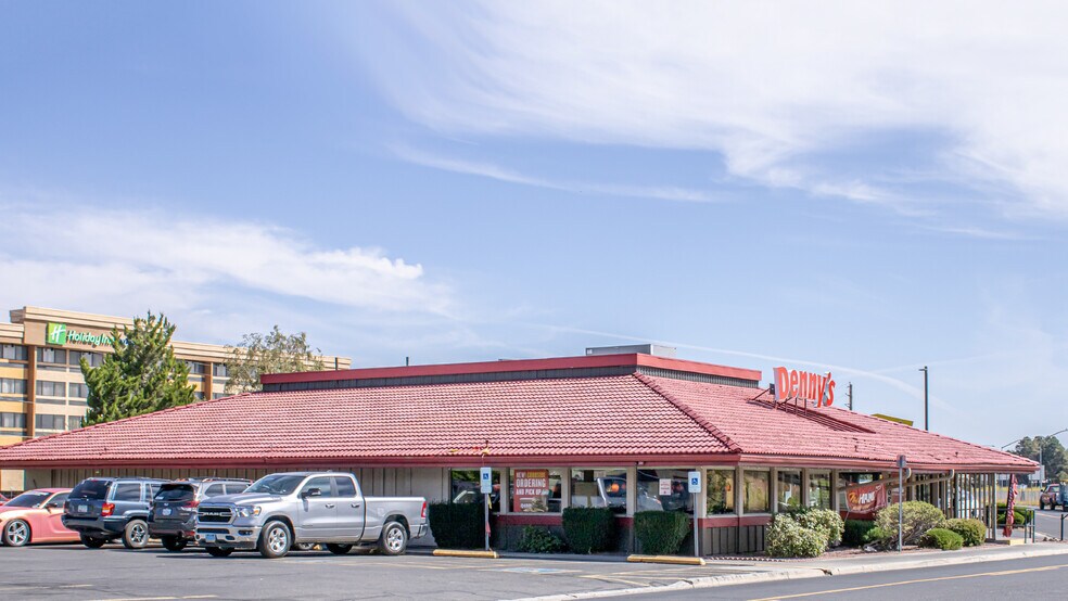 2306 E Lucky Ln, Flagstaff, AZ à vendre - Photo de l’immeuble – Image 2 sur 6