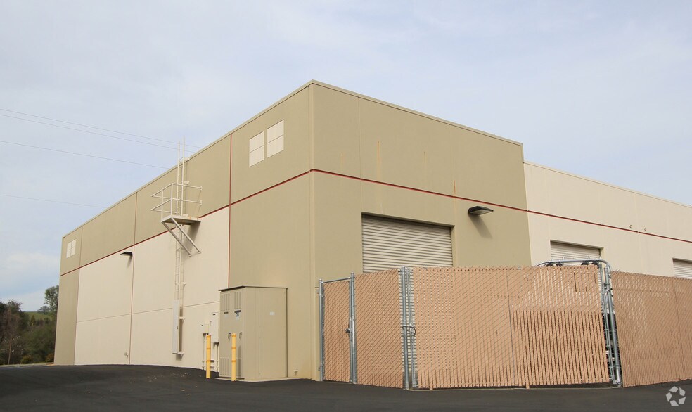 4416 Yankee Hill Rd, Rocklin, CA à louer - Photo de l’immeuble – Image 2 sur 19