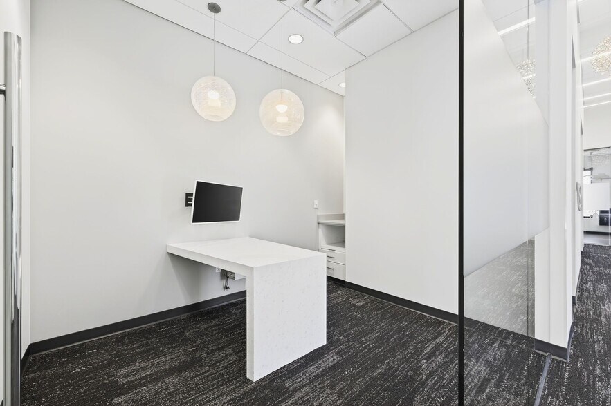 7991 Vance Dr, Arvada, CO à vendre - Photo de l’immeuble – Image 3 sur 14