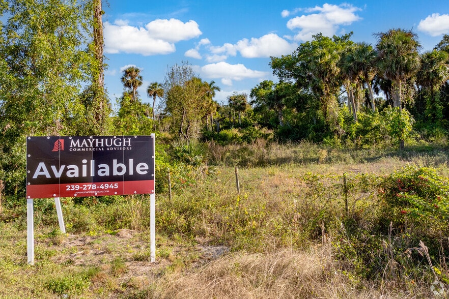 8360 Bayshore Rd., North Fort Myers, FL à vendre - Autre – Image 3 sur 15