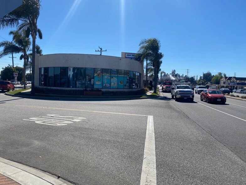 18750 Crenshaw Blvd, Torrance, CA à louer - Photo de l’immeuble – Image 3 sur 14