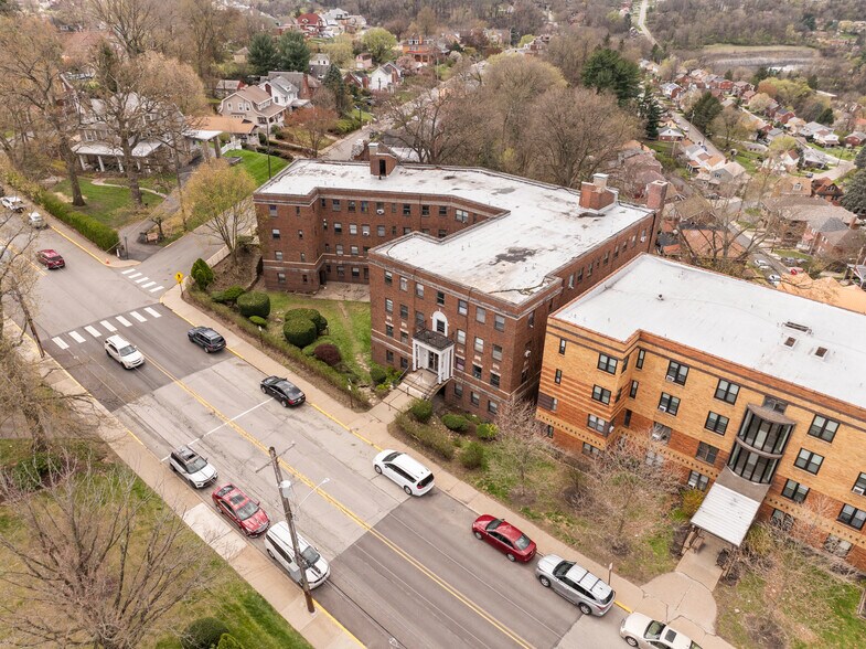 3336 Brownsville Rd, Pittsburgh, PA à vendre - Photo de l’immeuble – Image 3 sur 36
