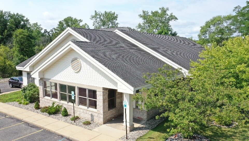 4169 Legacy Pky, Lansing, MI à louer - Photo de l’immeuble – Image 2 sur 2
