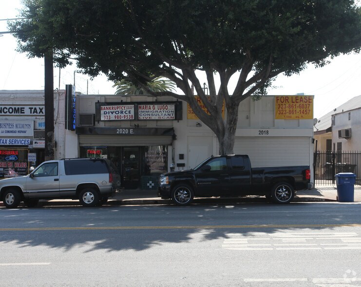 2118 E Cesar E Chavez Ave, Los Angeles, CA à louer - Photo de l’immeuble – Image 2 sur 7