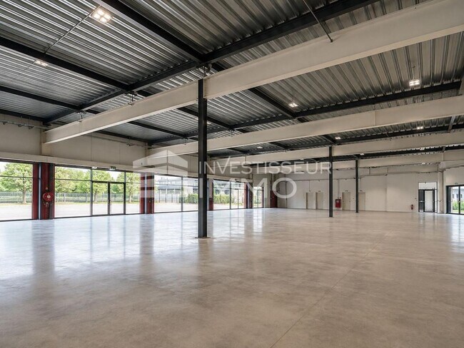Plus de détails pour Local commercial à vendre
