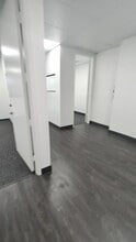 910 W San Marcos Blvd, San Marcos, CA à louer - Vidéo sur l’annonce professionnelle