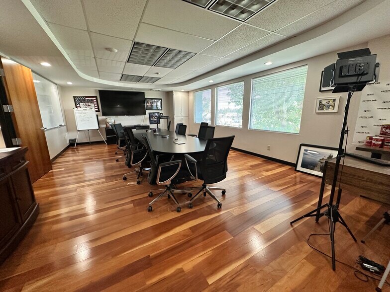 2900 Bristol St, Costa Mesa, CA à vendre - Photo de l’immeuble – Image 3 sur 15