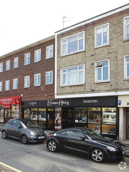 305-307 High Rd, Loughton à vendre - Photo de l’immeuble – Image 2 sur 5