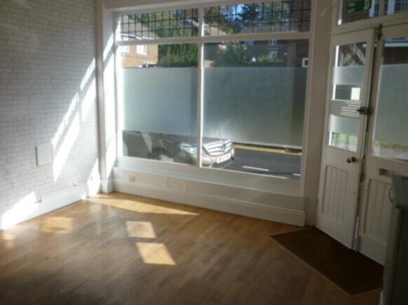 25 Park St, Hatfield à vendre - Photo de l’immeuble – Image 3 sur 9