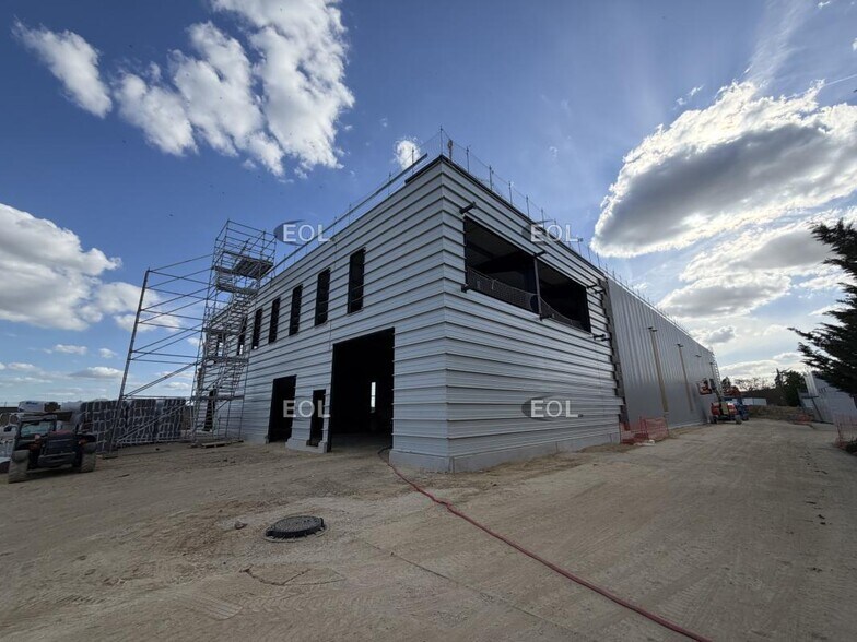 Industriel/Logistique dans Wissous à louer - Photo de l’immeuble – Image 3 sur 4