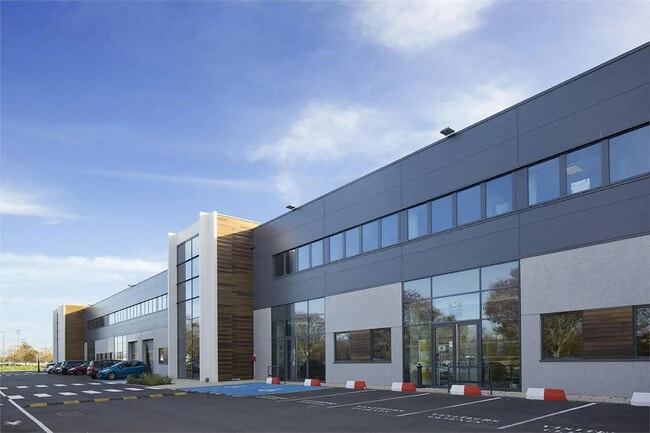 Plus de détails pour Local d'activités à louer