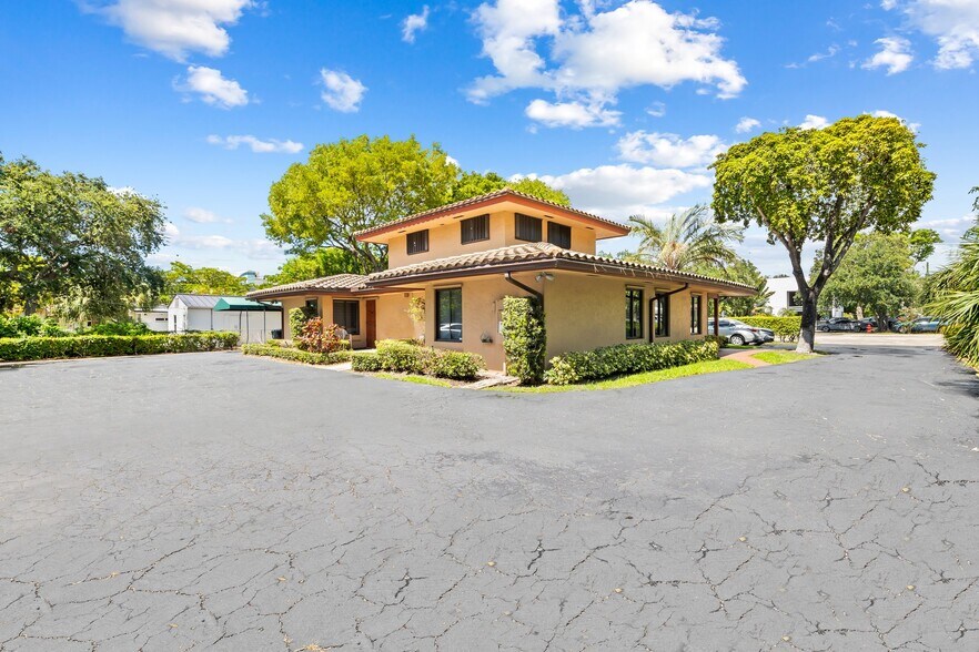 1322 SE 3rd Ave, Fort Lauderdale, FL à vendre - Photo de l’immeuble – Image 2 sur 14