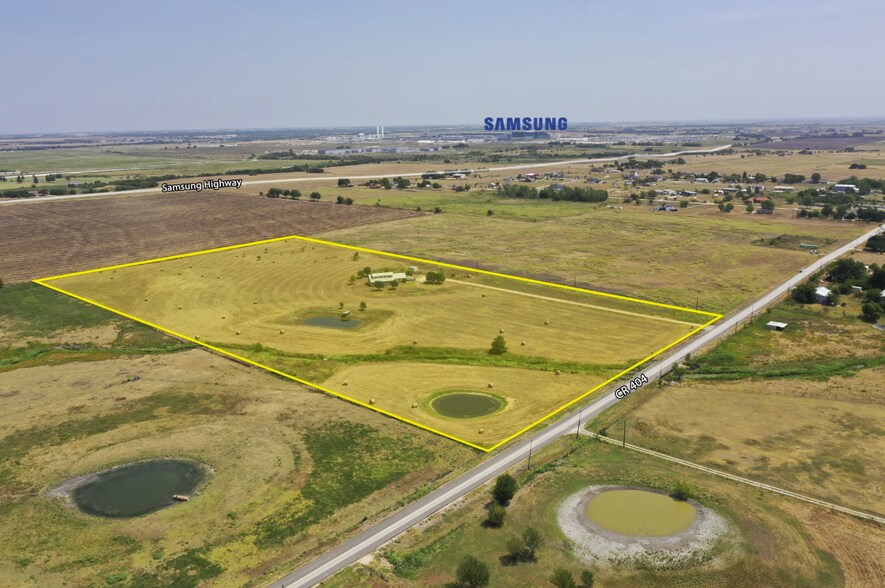 301 County Road 404, Taylor, TX à vendre - Photo principale – Image 1 sur 8