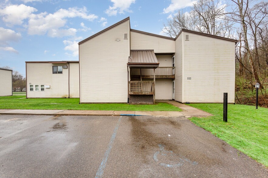 1 Glouster Glen Rd, Glouster, OH à vendre - Photo de l’immeuble – Image 2 sur 7