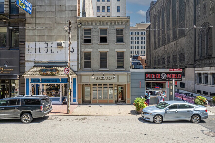 628 Smithfield St, Pittsburgh, PA à vendre - Photo principale – Image 1 sur 32