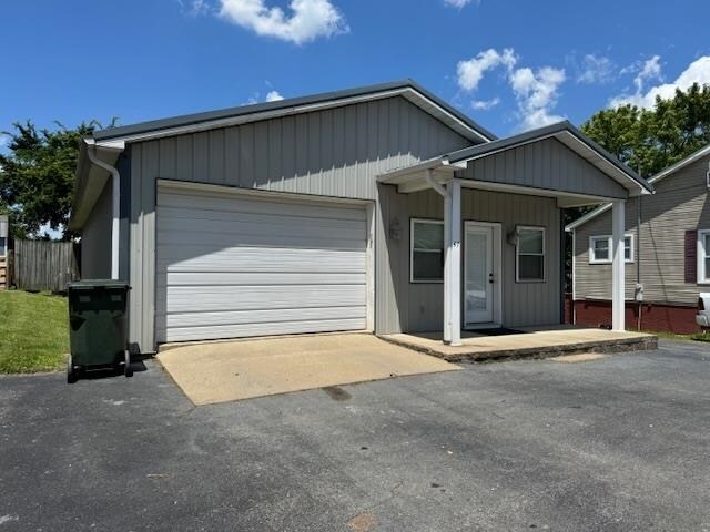 47 N Seminary St, Madisonville, KY à vendre - Photo de l’immeuble – Image 3 sur 21