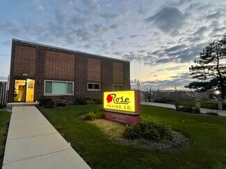 Plus de détails pour 1539 Bourbon Pky, Streamwood, IL - Industriel/Logistique à vendre