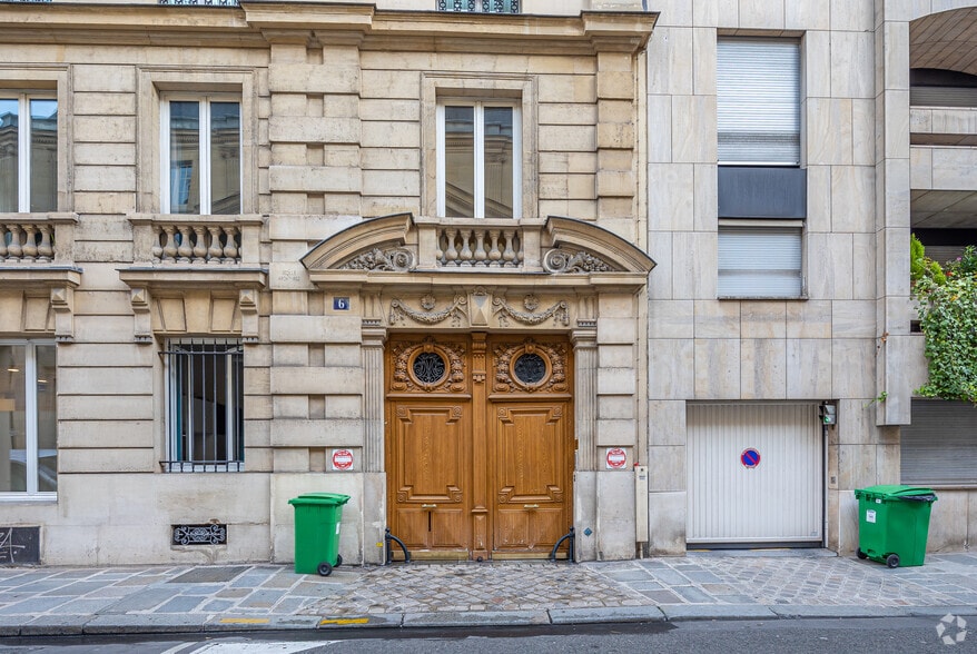 6 Rue Roquépine, Paris à vendre - Photo de l’immeuble – Image 2 sur 17