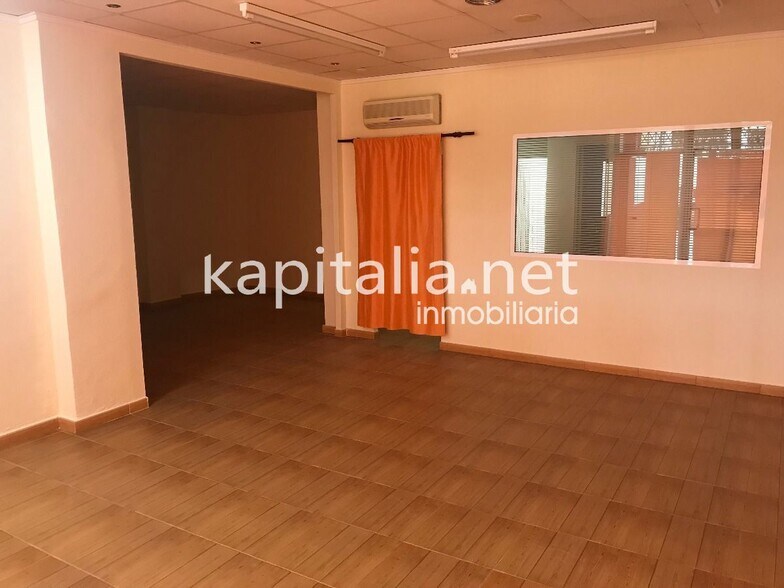 Local commercial dans València, Valencia à vendre - Photo de l’immeuble – Image 3 sur 7