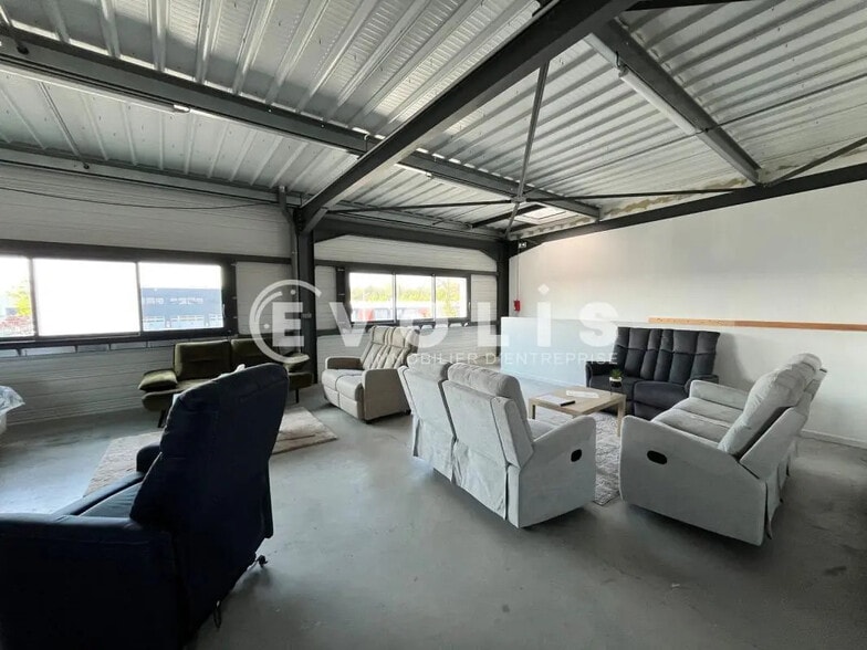 85 Rue Des Droits De L'Homme, Saint-André-de-Cubzac à louer - Photo intérieure – Image 3 sur 7